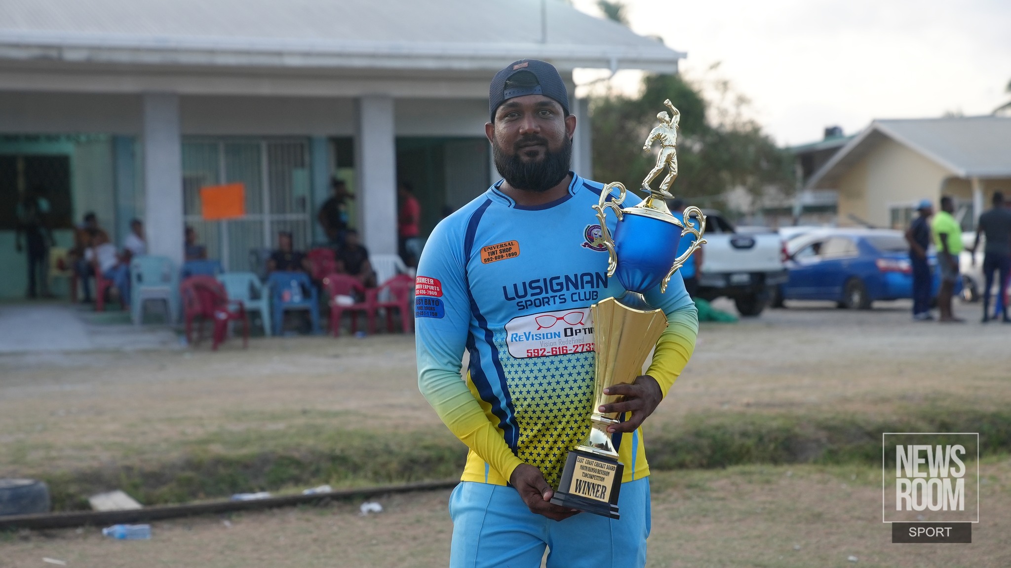 Kumar Bishundial Achieves CWI Level 2 Coaching Grade