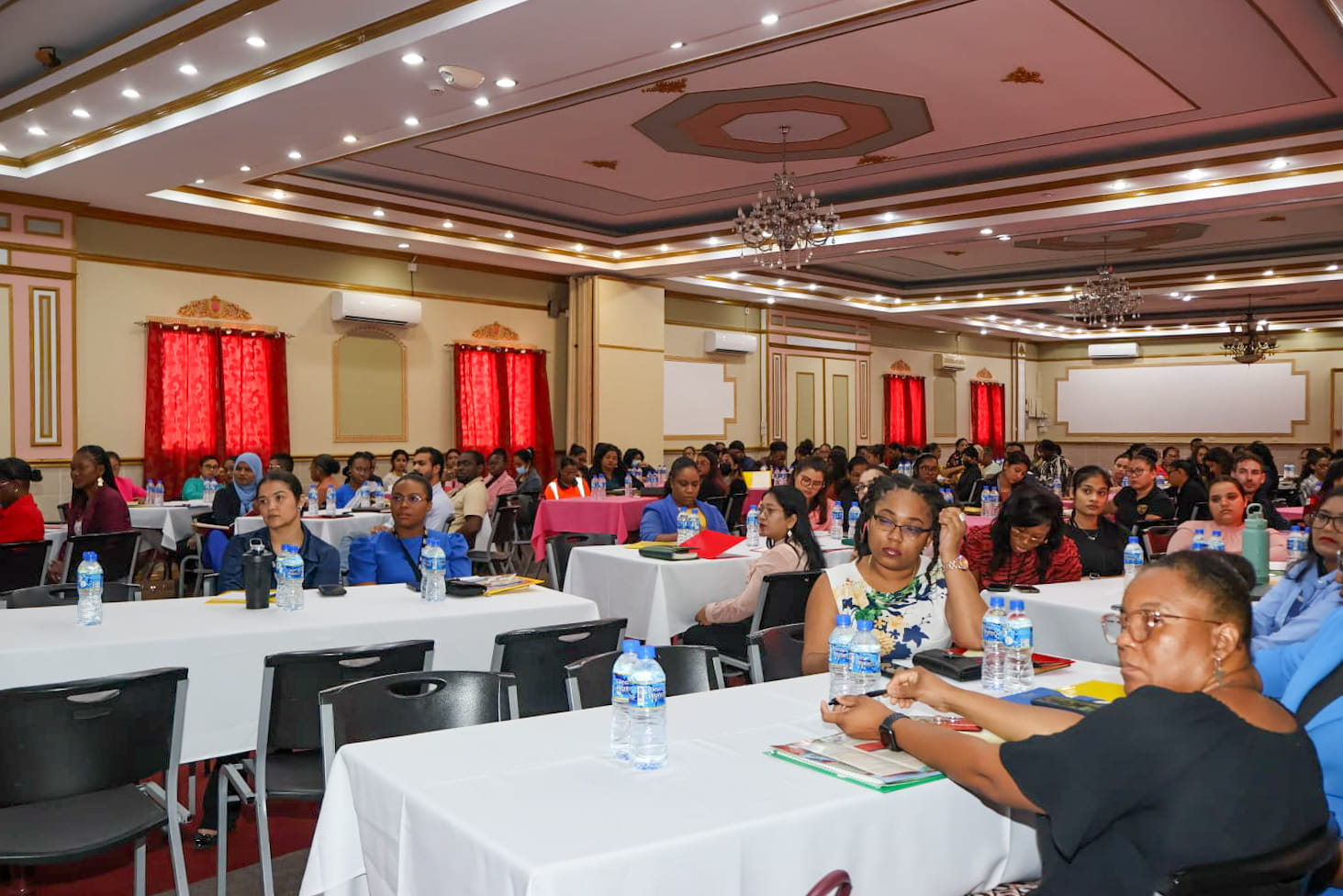 Ministry of Labour Hosts Seminar on Workplace Laws