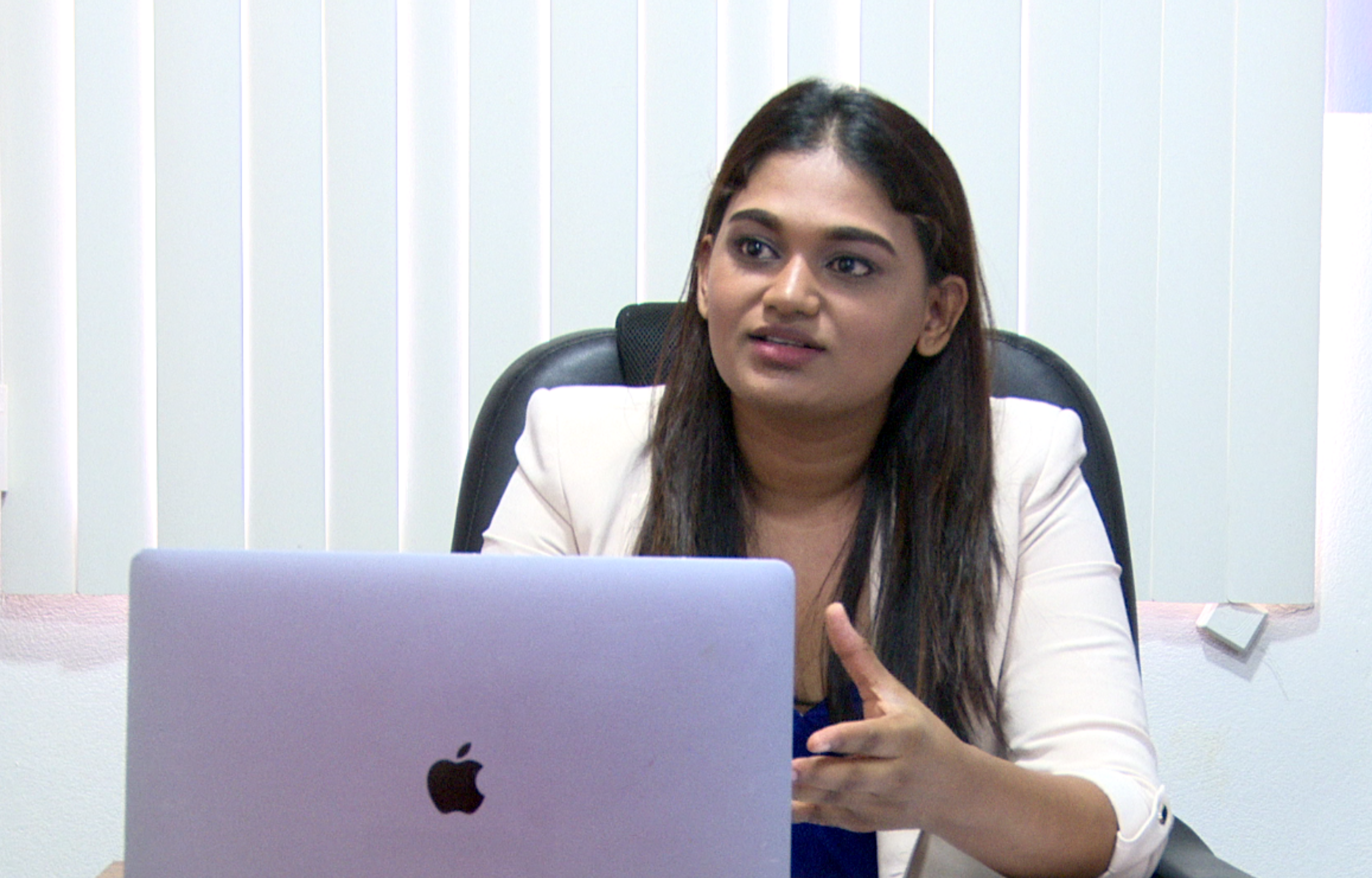 Brainiacs: A New Educational Game Show for CSEC Students