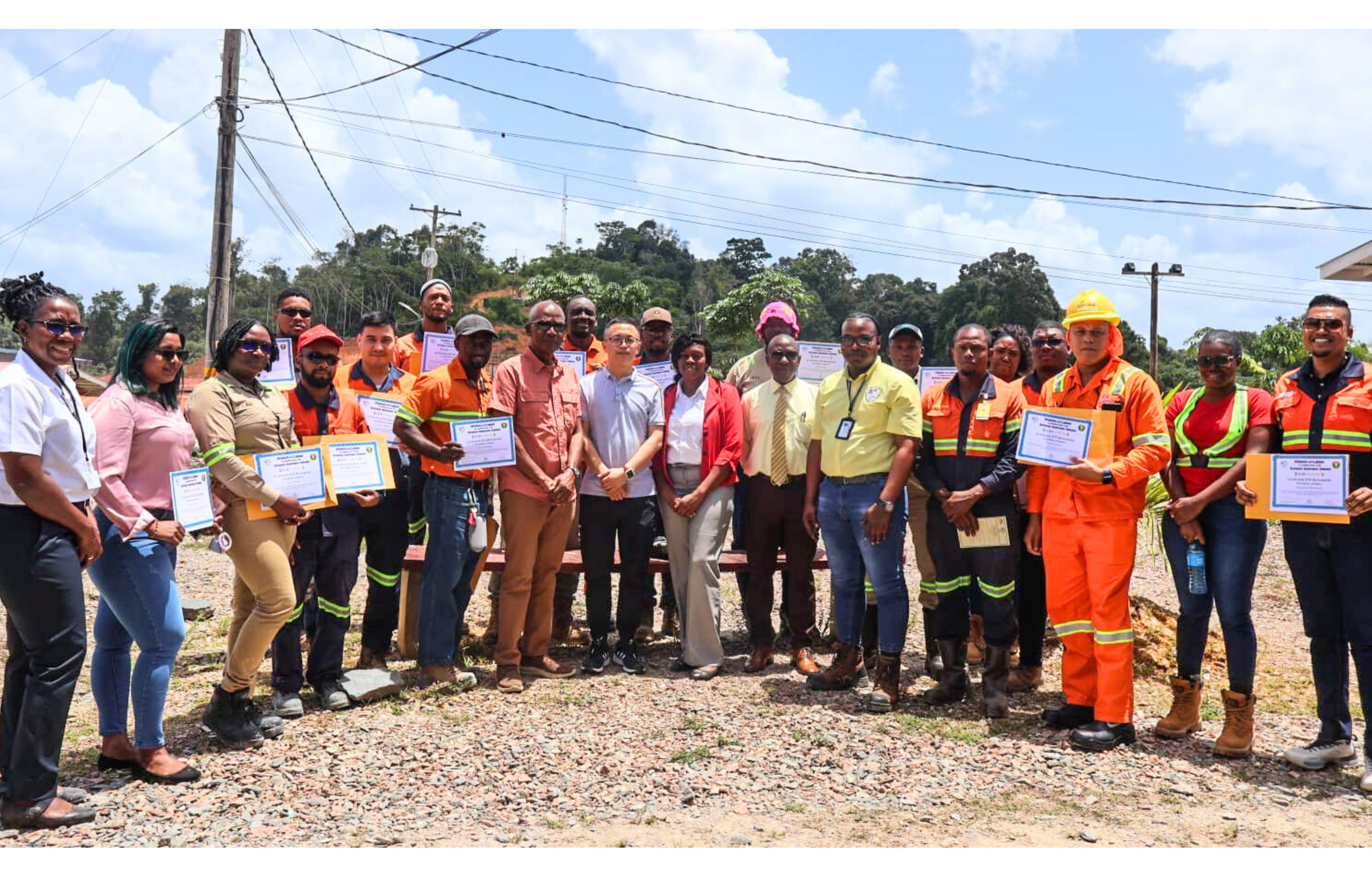 AGM Employees Receive OSH Certificates