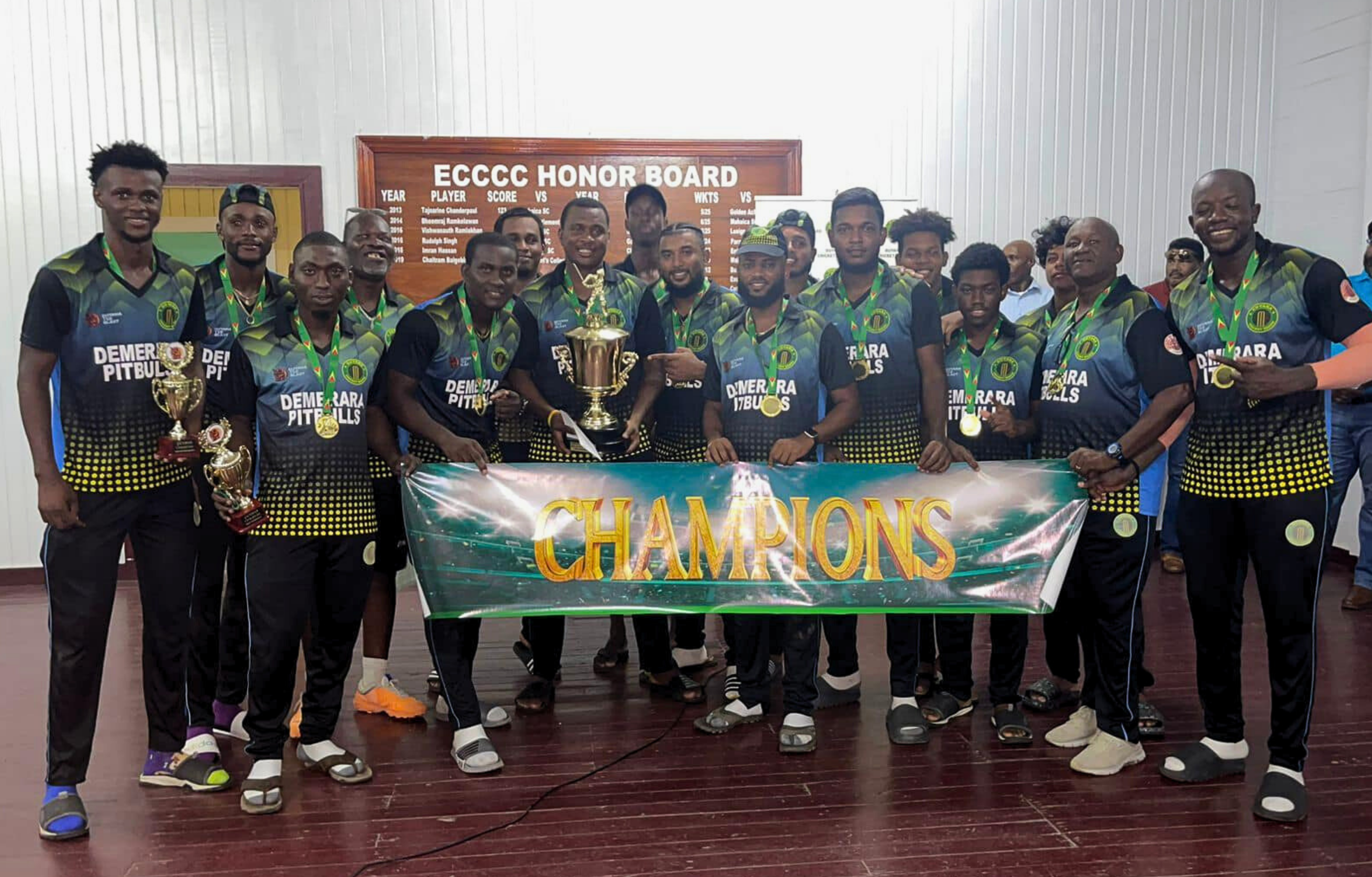 Pitbulls Clinch GCB T10 Blast Title