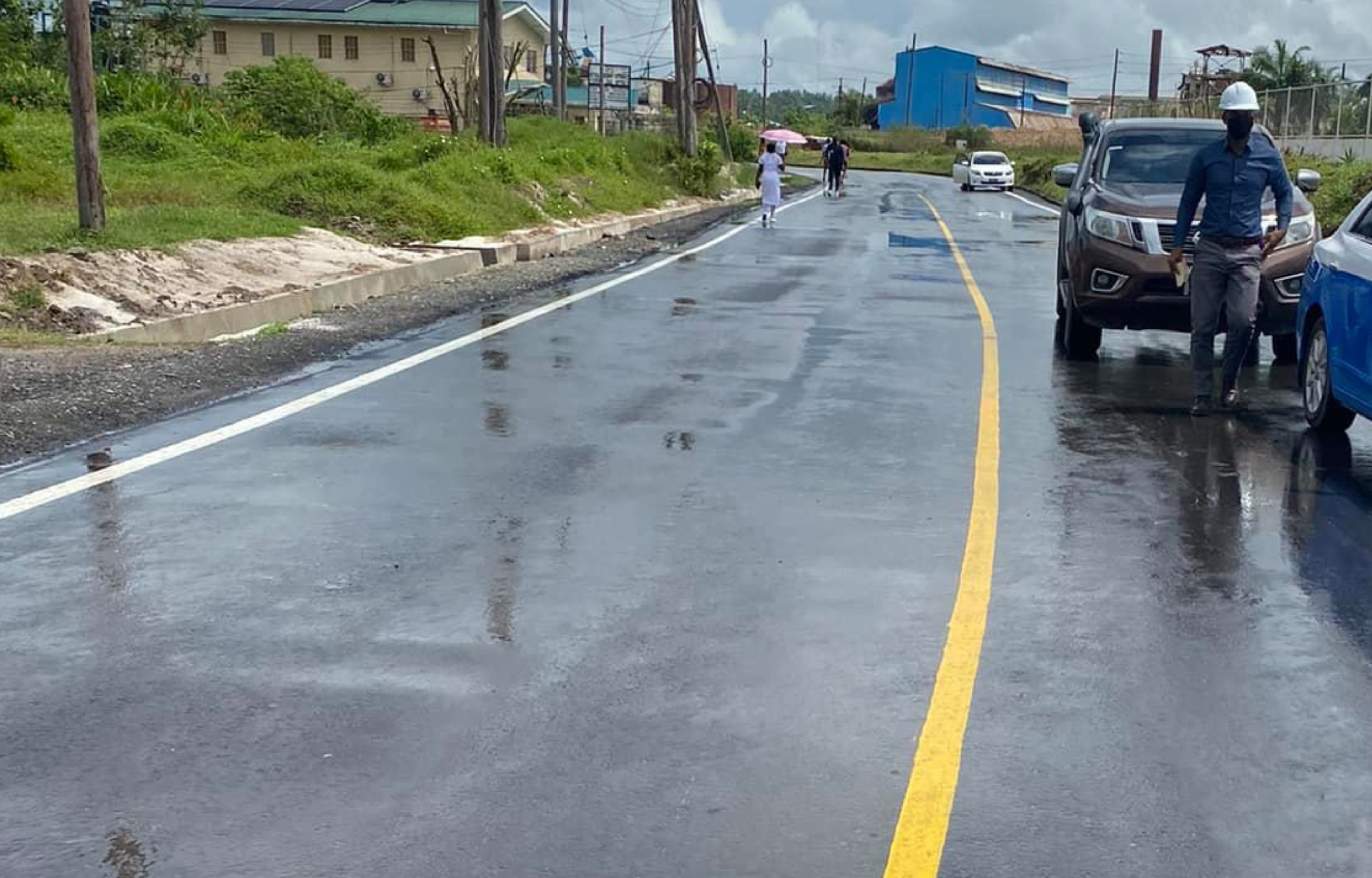 BOSAI Minerals Group Ensures Motorist Safety with New Overhead Conveyor System