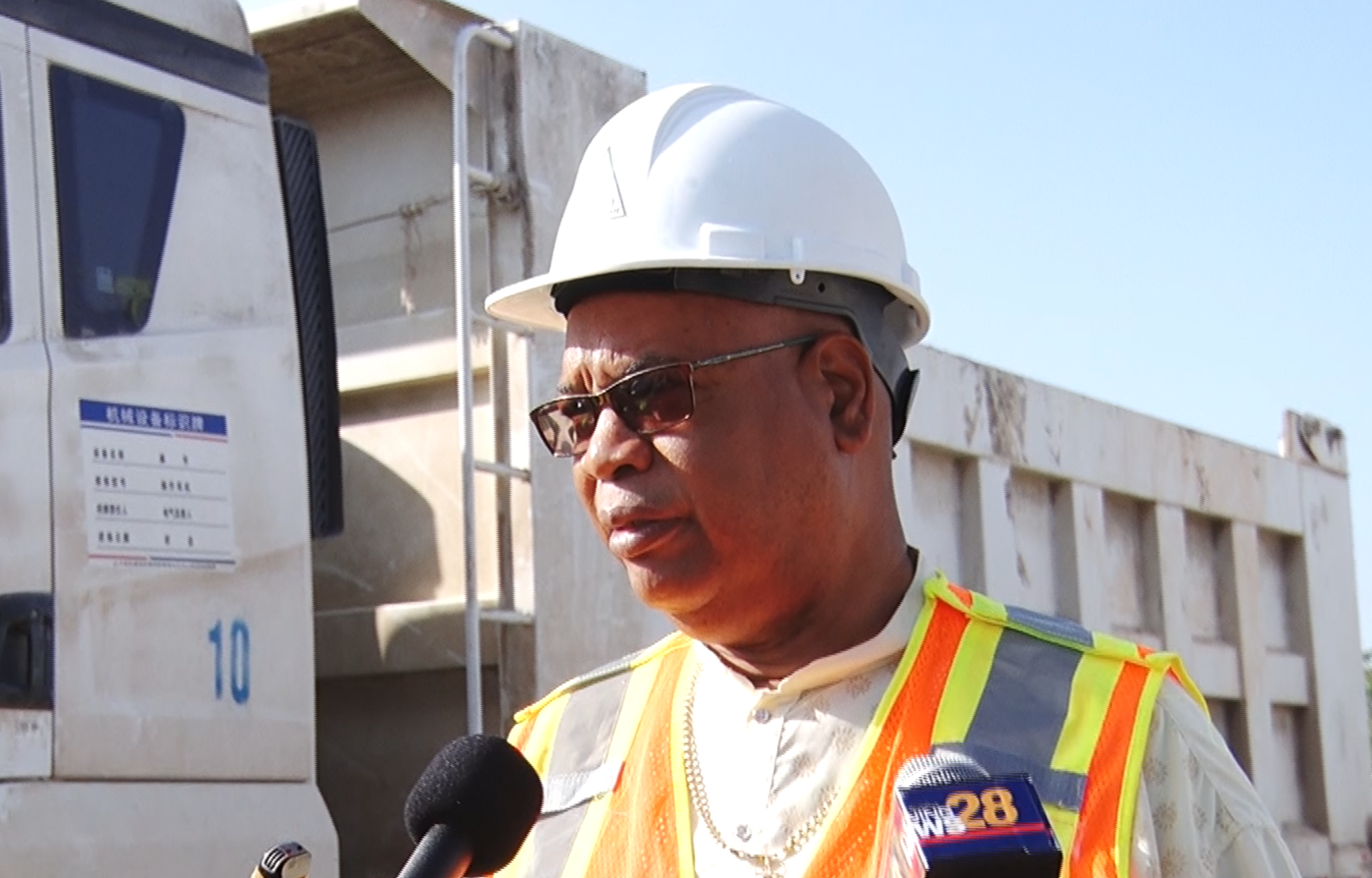 Diamond Residents Praise Rehabilitation of 75 Roads by Public Works Ministry