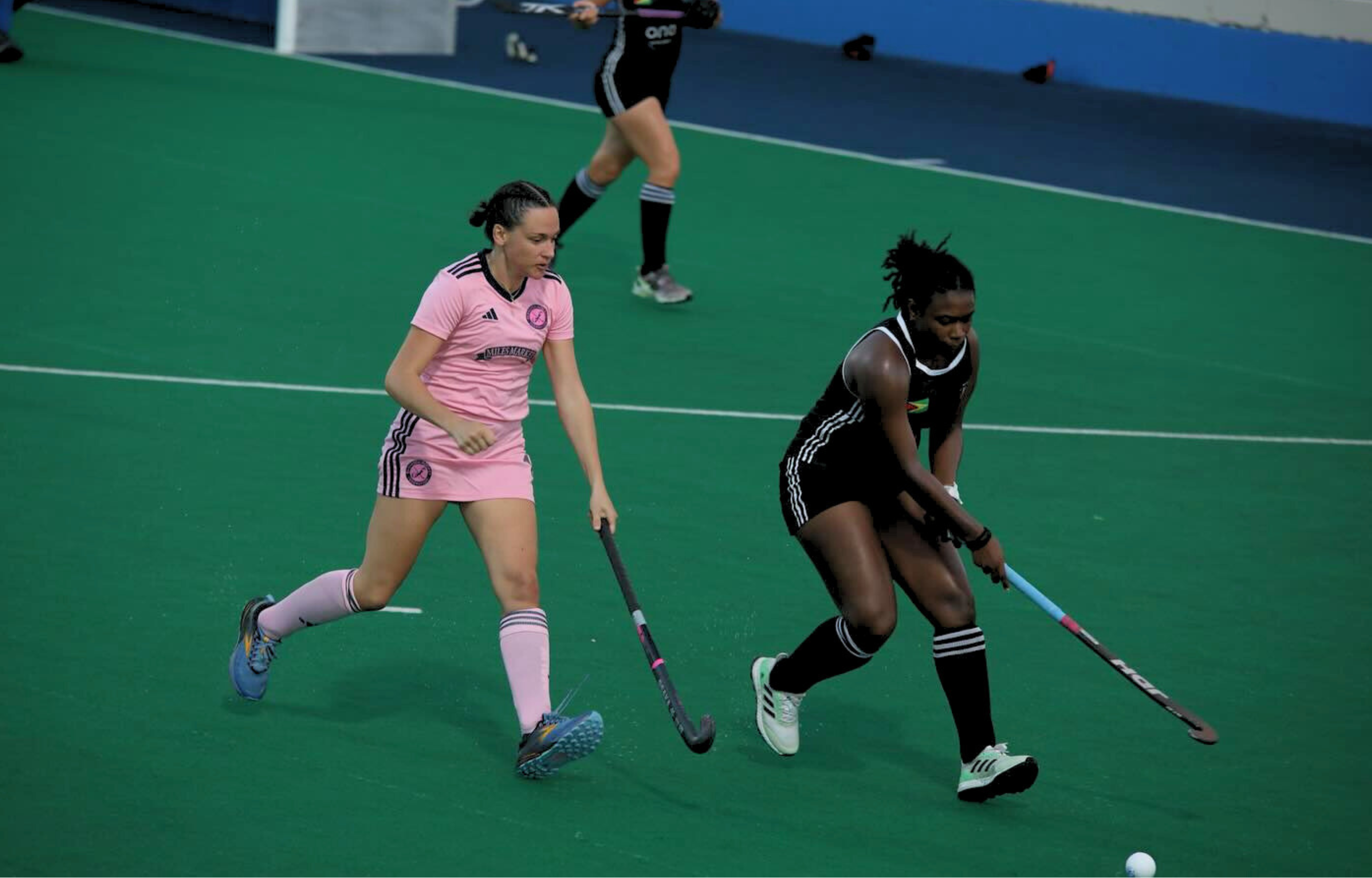 Women’s Hockey Team Draws with Bermuda in Pan American Series