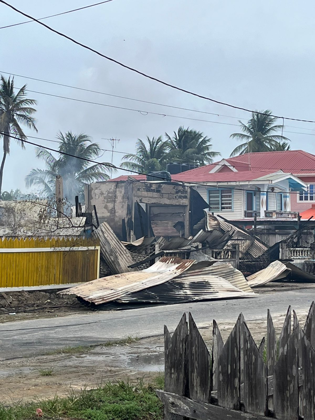 Fire destroys 401 Furniture Store bond